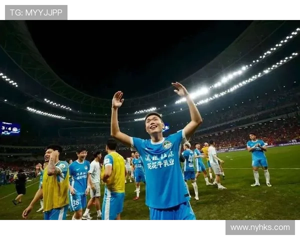 历史性突破首次闯入该赛事四强书写球队成长与梦想新篇章